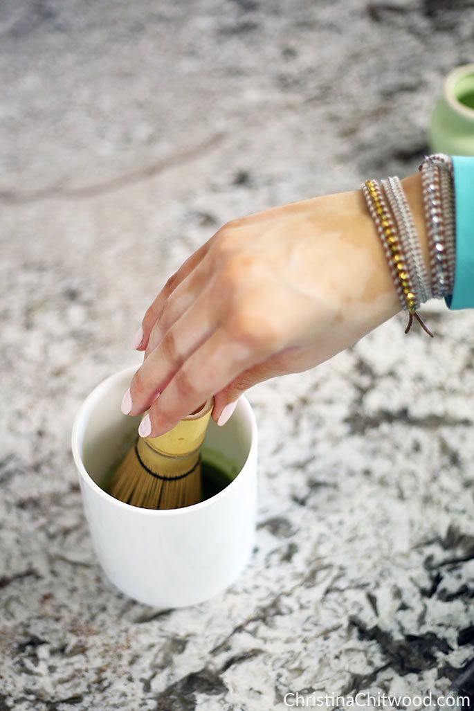 How to Make a Delicious, Healthy, and Dairy-Free Matcha Latte - 3